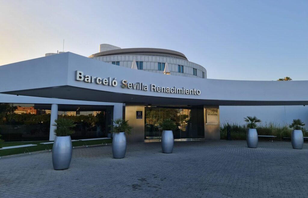 Facade of Hotel Barcelo Sevilla