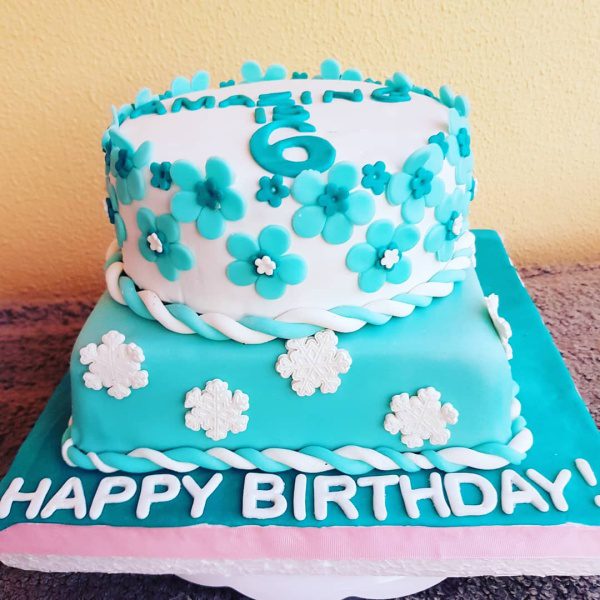 Custom Cakes - Image 5