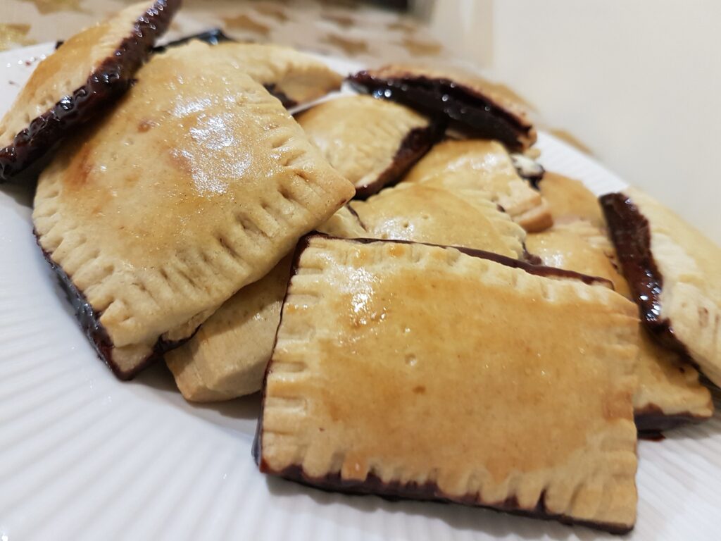 Easy Homemade Pop Tart Recipe 